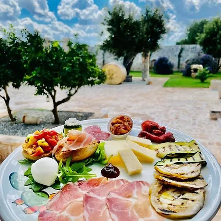 ファームステイ Masseria Ayroldi オストゥーニ