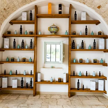 Masseria Ayroldi * オストゥーニ