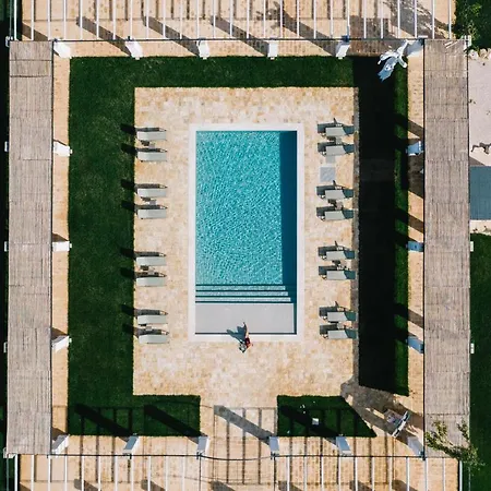 Masseria Ayroldi ファームステイ オストゥーニ